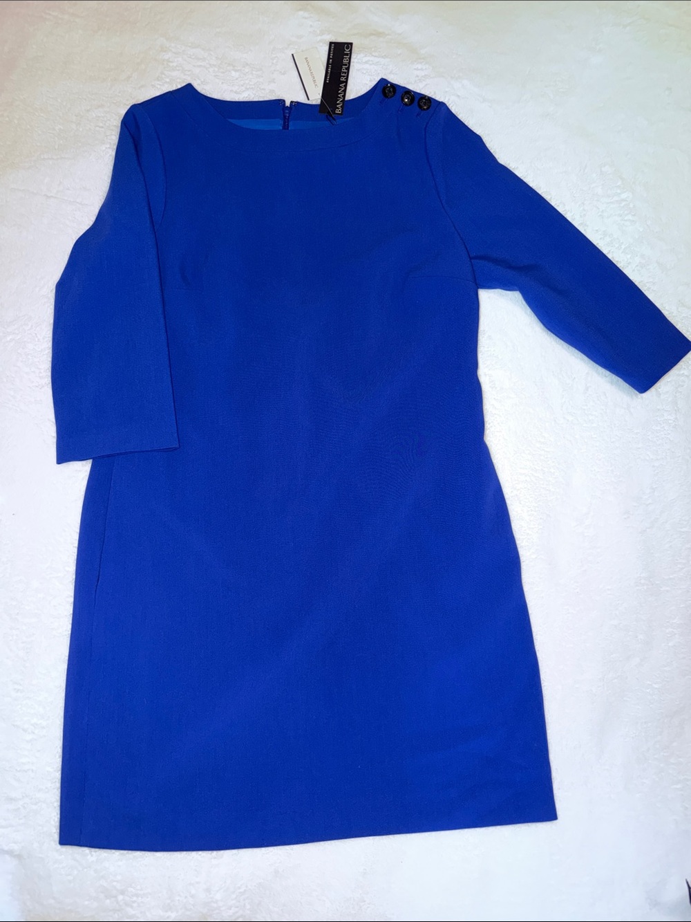 Classic Banana Republic Shift Dress with pockets